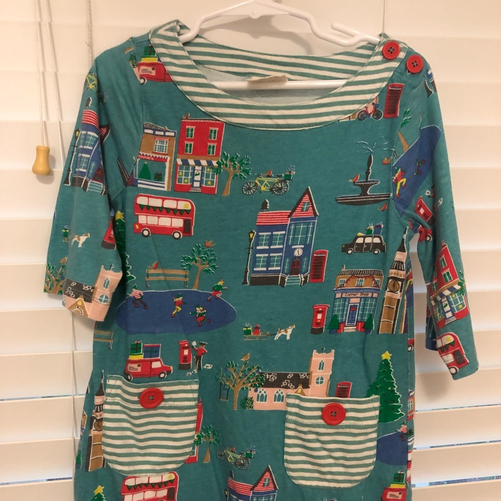 Mini boden 4-5 Tunic GUC due to age, would also say runs more like a 4 than a 5